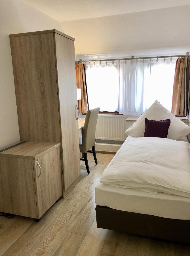 A Lotus Hotel Böblingen Eksteriør bilde